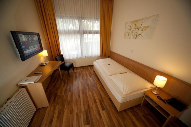 Hotel Zur Rebe Hochheim am Main Quarto foto